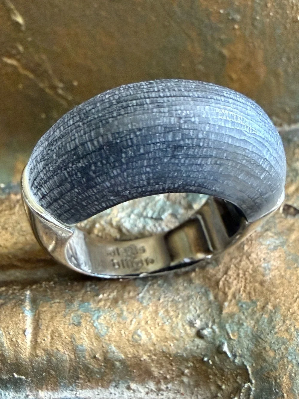 Alexis Bittar Blue Textured Lucite Dome Ring Size 8 Designer Statement